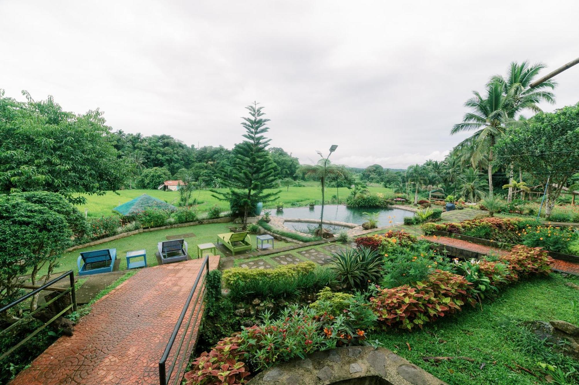 مطعم سامكارا ومنتجع جاردن Lucban المظهر الخارجي الصورة