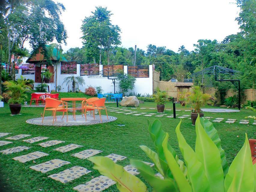 مطعم سامكارا ومنتجع جاردن Lucban المظهر الخارجي الصورة