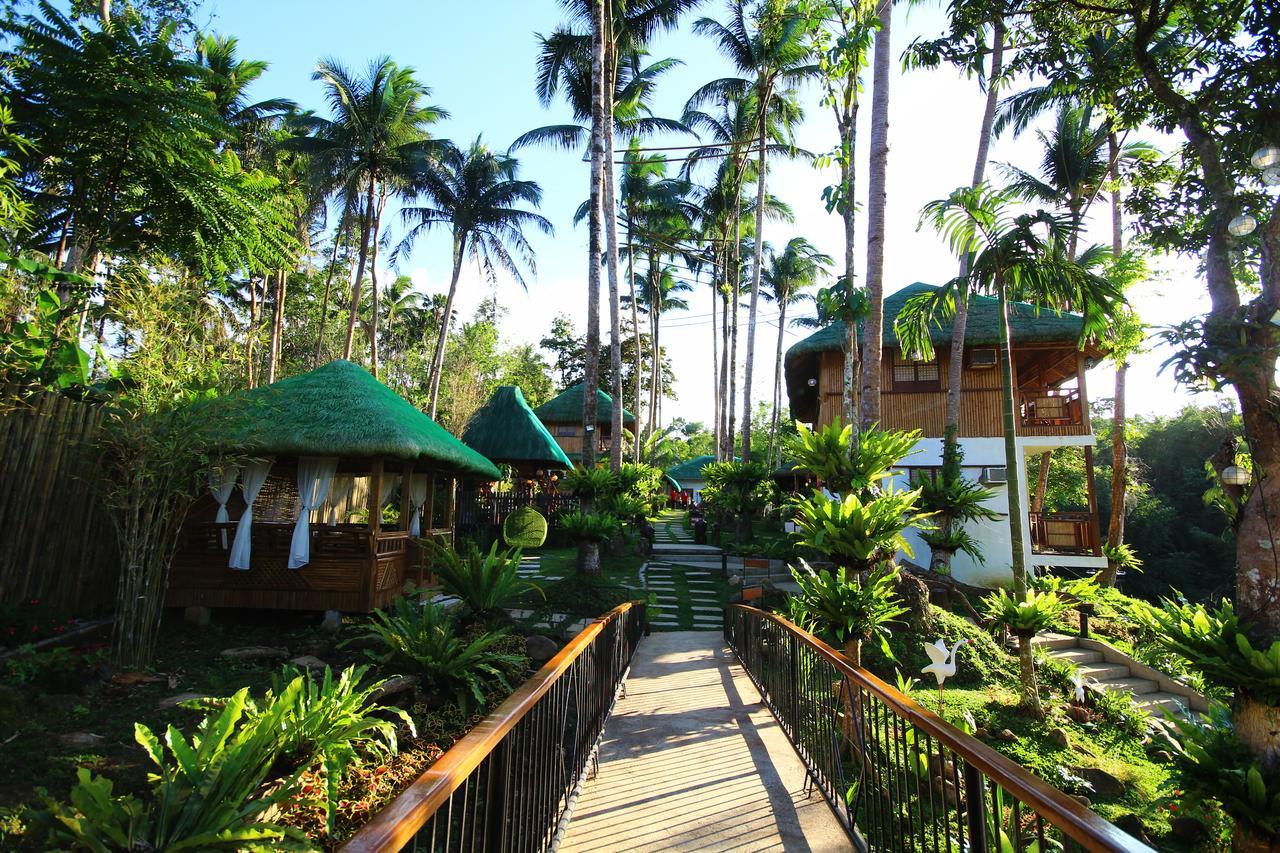 مطعم سامكارا ومنتجع جاردن Lucban المظهر الخارجي الصورة
