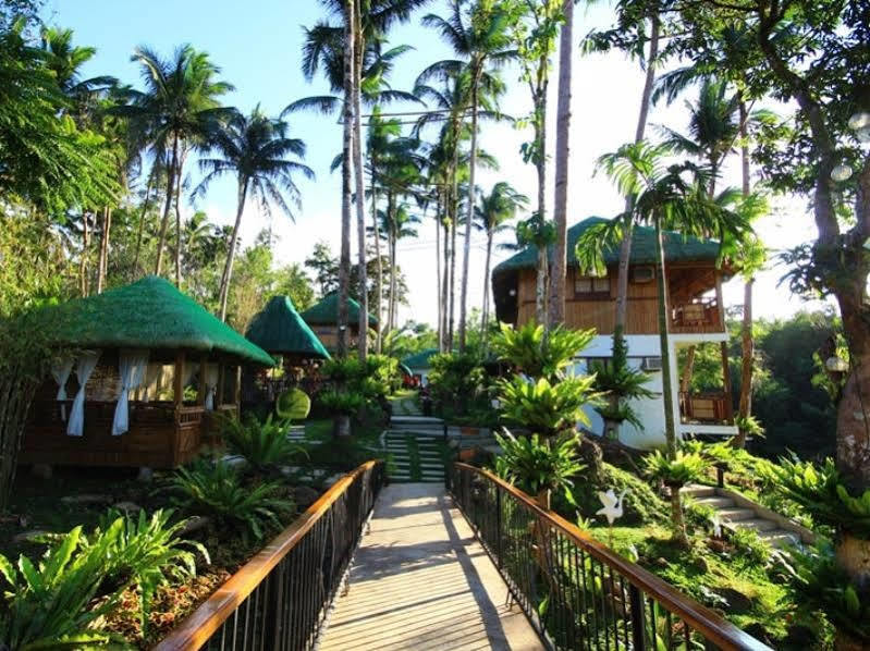 مطعم سامكارا ومنتجع جاردن Lucban المظهر الخارجي الصورة